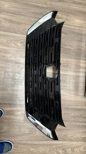 62310-6ly2a Nissan 2024/2025 Sentra Grille Oem