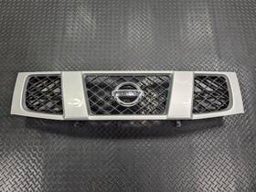 62310-7s000 Nissan 2005 - 2007 Oem Armada Front Upper Bumper Center Grille With Emblem