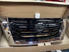 623106ta0d Nissan 2024 Pathfinder Oem Grille Front Grill Chrome