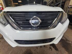 623109hu1a Nissan Used Upper Grille Fits 2017 Altima Black Grade A