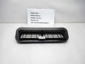 Nissan 768053sb9e 2017 Sentra Rear Quarter Air Vent Grille 768052dr0a Oem