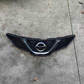 62398hv80a Nissan Qashqai 2017-2019 Rogue Sport Front Bumper Upper Grille Oem
