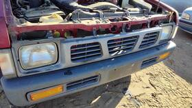 6231055g00 Nissan Trucks 1993-1997 Hardbody Front Grille Assembly Oem Black