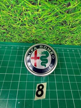 13051937 Oem 17-19 Alfa Romeo Giulia Front Bumper Grille Badge Emblem Logo