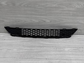 68245344 Oem 2015-2021 Chrysler 300 Front Lower Center Grill With Sensor Holes
