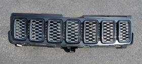 68258419ac Oem 2017-2021 Jeep Grand Cherokee Upper Grille Black And Silver
