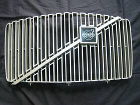 688553 Oem Vintage Volvo 164 164e Grille Silver Plastic Emblem Trim 1973 To 1975