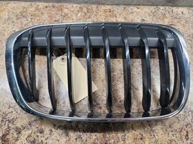 7383364 Oem 2015-2016-2017 Bmw X1 Series F48 Right Front Bumper Kidney Grille
