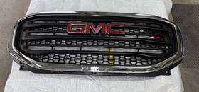 84378392 Oem 2017 2018 2019 Gmc Acadia Sle 1 Front Bumper Grille Used