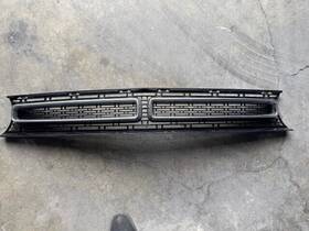 9403971 Oem 2015-2022 Dodge Challenger Grill