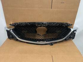 Kb8e-50-701j Oem 2017 2018 2019 Mazda Cx-5 Grille Mint