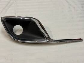 Ae93-15a245-acw Oem Lincoln Ford 2010 - 2012 Mkt Fog Lamp Trim Molding Cover Rh Passenger Ae93-15a245