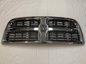 13djac0020 Oem Ram Mopar 2013 - 2018 2500 / 3500 Slt Front Upper Center Grille With Emblem Chrome