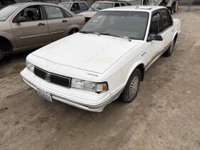 104-01310d Oldsmobile Grille Fits 93-96 Ciera 1456726