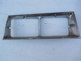22506530 Oldsmobile 1983 1984 1985 Cutlass Right Headlight Grill Trim Bezel Used Oem