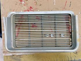 407333 Oldsmobile 407009 1971 Olds Cutlass Left Grill Drivers Side Original Gm Oem #407333 Lh