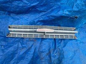 5718587 Oldsmobile 1964 Super 88 Jetstar Starfire Olimpic Grille Oem Vintage Wow