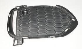 51118056856 Original Factory Genuine Front Right Passenger Side Lower Bumper Grille Insert Trim Cover Oem Bmw F15