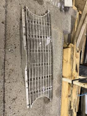 2276304 Plymouth 1963 63 Belvedere Savoy Fury Grille - B Body