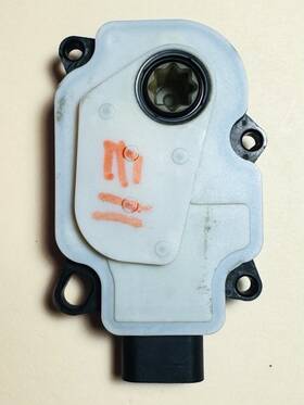 A24011012107 Pm Dm Active Shutter Motor Actuator - 2013-2019 Ford Escape Oem E11