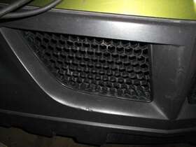104-01759r Pontiac R Grille Fits 01-05 Aztek
