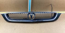 104-1444 Pontiac 1993-1995 Bonneville Front Bumper Grille Oem