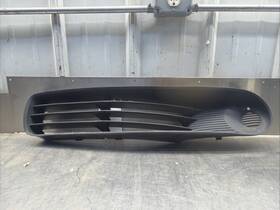 15243288 Pontiac 2005-2010 G6 Lh Driver Bumper Grille Lower Base/gt/value Oem