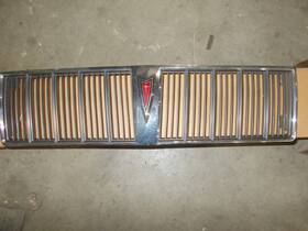 10018453 Pontiac 6000 1982-1983 Nos Grill