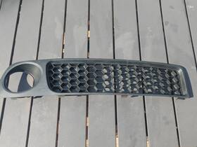 92201768 Pontiac 2008-2009 G8 Gt Right Lower Front Grille Oem