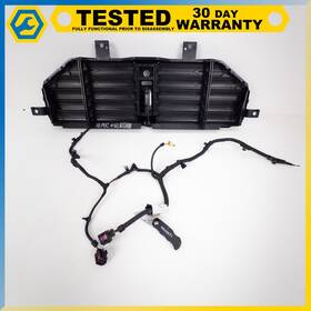 Porsche 95850532101 15-18 Cayenne Radiator Air Duct Grille Shutter With Motor Oem
