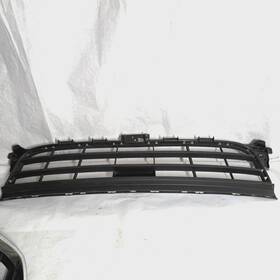 971807683b Porsche 2017 - 2020 Panamera 971 Front Bumper Lower Center Grille Oem