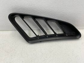 987504749 Porsche 2005-2008 Boxster Rear Left Quarter Panel Flow Grille Air Vent 1555 Oem