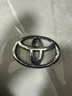 Molding-2 Quality Auto Accessories Sg14145 Grille Door Fits 2014 Toyota Tundra