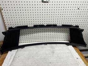 M8a2-r708l-ab Range Rover M8a2-r708l-bb 2018-2023 Velar Front Radiator Grill Frame Genuine