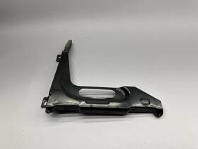 15936465 Saturn Sky Fender Bracket Support Upper Left Driver Side 07-09 Oem