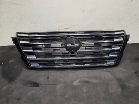 Po950325lt Silscvtt Front Bumper Grille 2024-2025 Nissan Rogue Chrome And Black Cracked