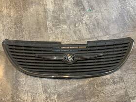 Sdd-oemgrch1200294 Speed Daddy 01-04 Chrysler Town And Country Oe Style Front Bumper Grille With Emblem Black