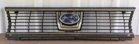 104-58050b Subaru 1984 Brat Gl Oem Grille - Complete Assembly With Emblem