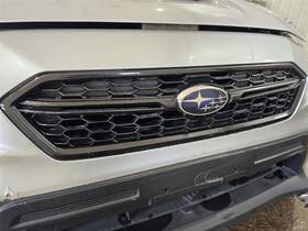 104-60151a Subaru Grille Bumper Mounted Center Upper Wrx Fits 15-17 602925