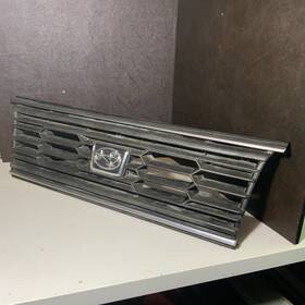 91021ga360 Subaru 793011510 84-89 Gl Leone Wagon Front Grille With Emblem Oem
