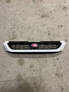 91065fa200 Subaru Jdm 99-00 Gc8 Gf8 Impreza Wrx Sti V5/v6 3d Honeycomb Front Grille