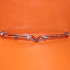 1065233-00-g Tesla Model S Grille Upper Chrome 2016 2017 2018 2019 2020 Damaged