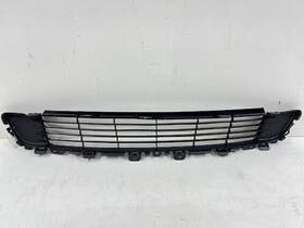 1564699-00-b Tesla 2021-2023 Model S Front Lower Bumper Grille Oem
