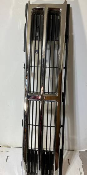 5311189128 Tong Yang Toyota Grille For 1987-88 Pickup 4wd 87-89 4runner Center Plastic Chrome Am Read