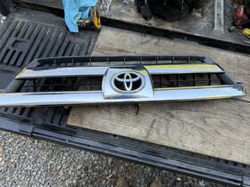 104-59114a Toyota Grille Upper Chrome From 2005 4 Runner