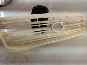 104-59128a Toyota 1998-2007 Land Cruiser Upper Front Grille Grill Used Tested Unpainted Sl