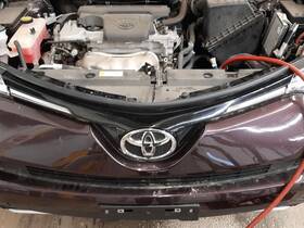 104-60519b Toyota Oem Grille For Rav4 Assy Chrm Blk W-emblem Scratches