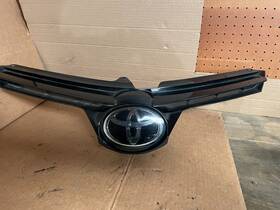 104-60779a Toyota Grille Sedan Pre-crash System Upper Fits 17-18 Corolla 351113