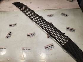 104.to1806 Toyota Tacoma 2006 Grille 48099