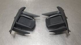 104.to1q19 Toyota 19 2019 Sienna Bumper Mounted Lower Grille End Set Pair Black